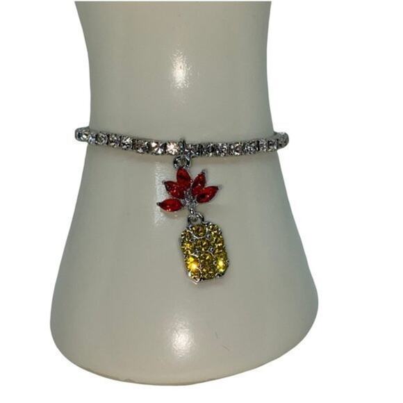 New NWT Silver-Tone Red Yellow Pineapple Rhinestone Beaded Stretch Bracelet - Picture 1 of 9
